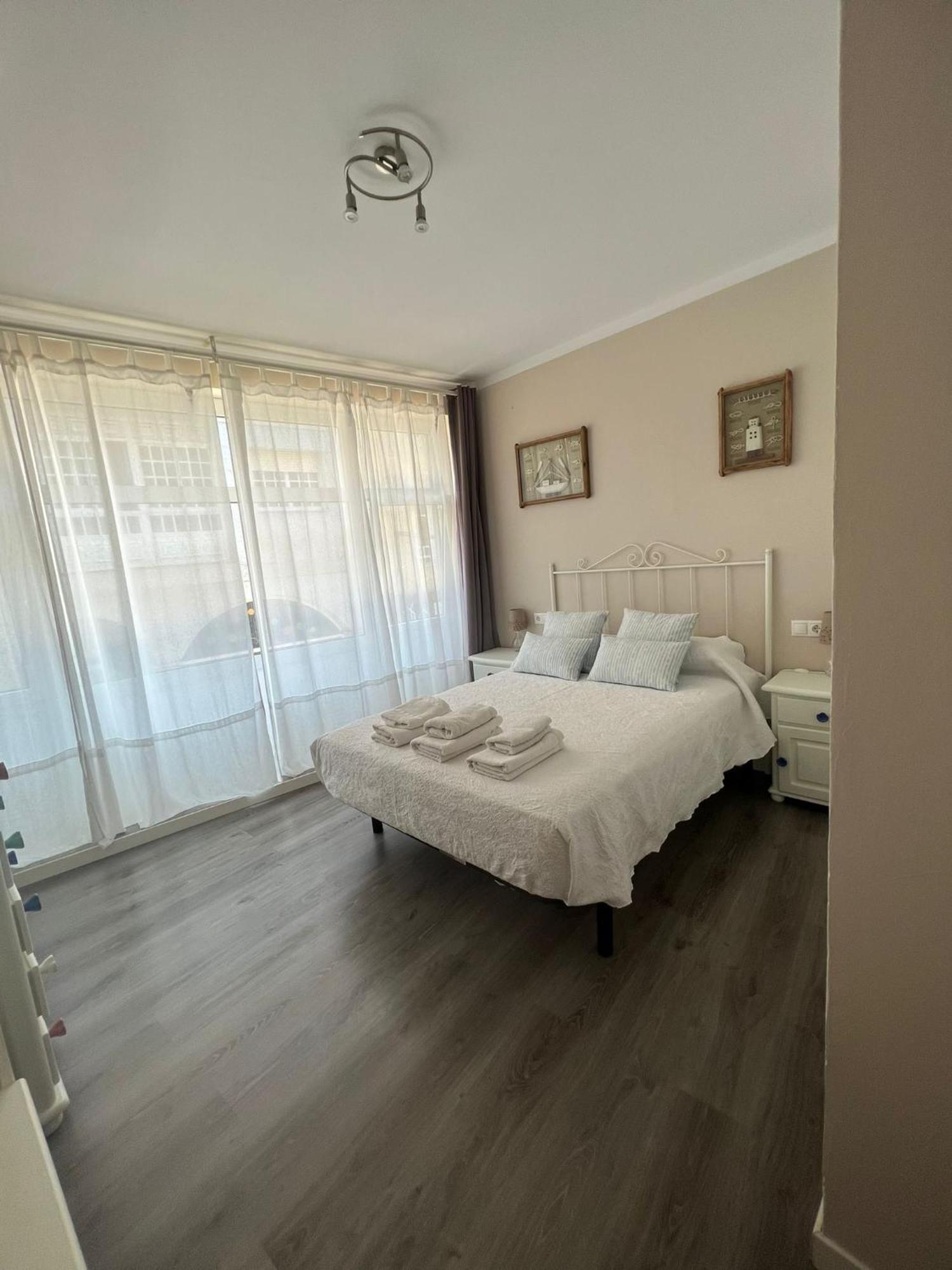 Cuatro Calles Picarolas Ribadeo Exterior foto